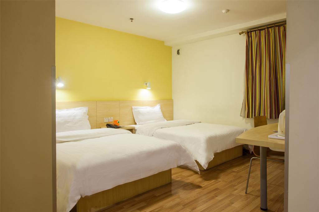 7Days Inn Shanghai Lujiazui Xangai Quarto foto