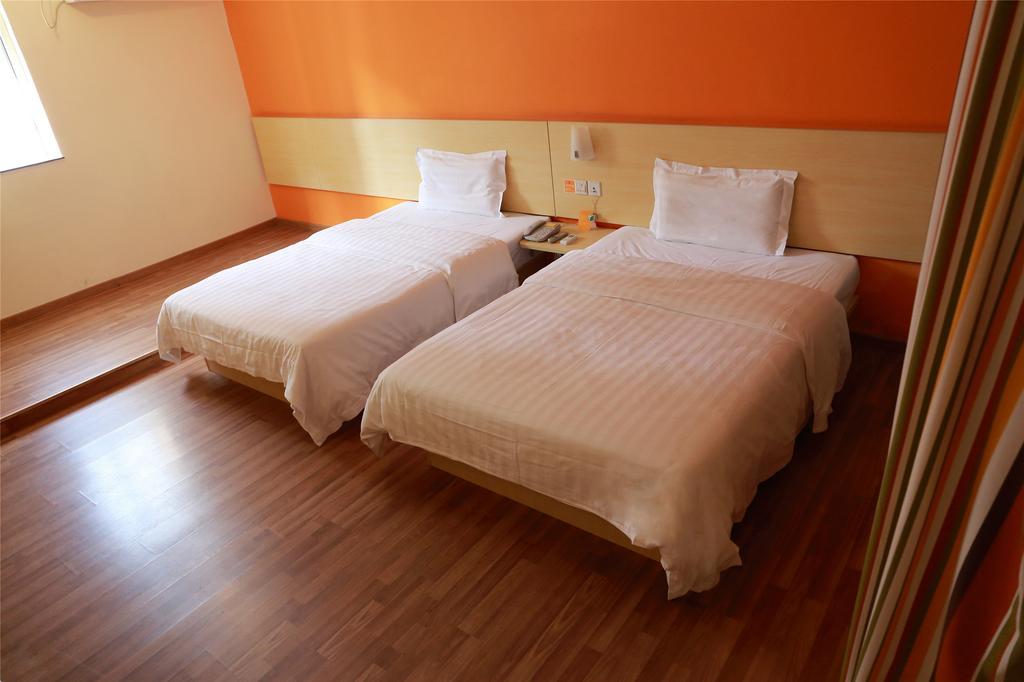 7Days Inn Shanghai Lujiazui Xangai Quarto foto